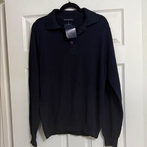 Brandy Melville Womens V-Neck Sweater in Navy